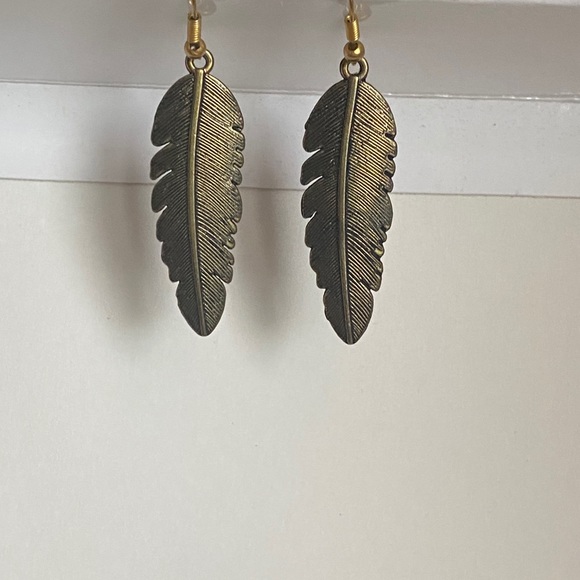 Earrings - Picture 4 of 5